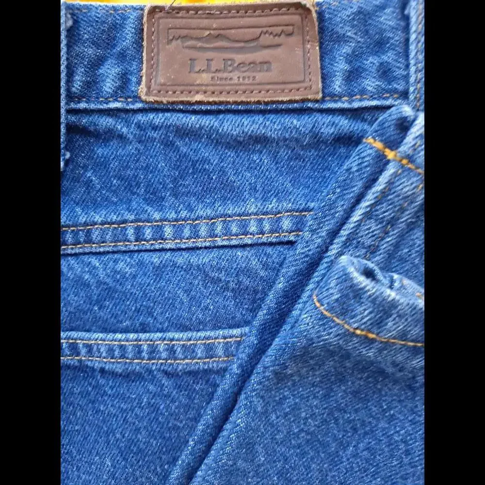 L.L. Bean Natural Fit‎ Blue Jeans 100% Cotton Size 44x30